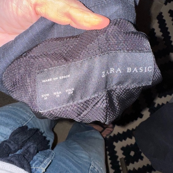 Zara classic pinstripes blazer size medium gray and blue like new condition - Picture 4 of 5